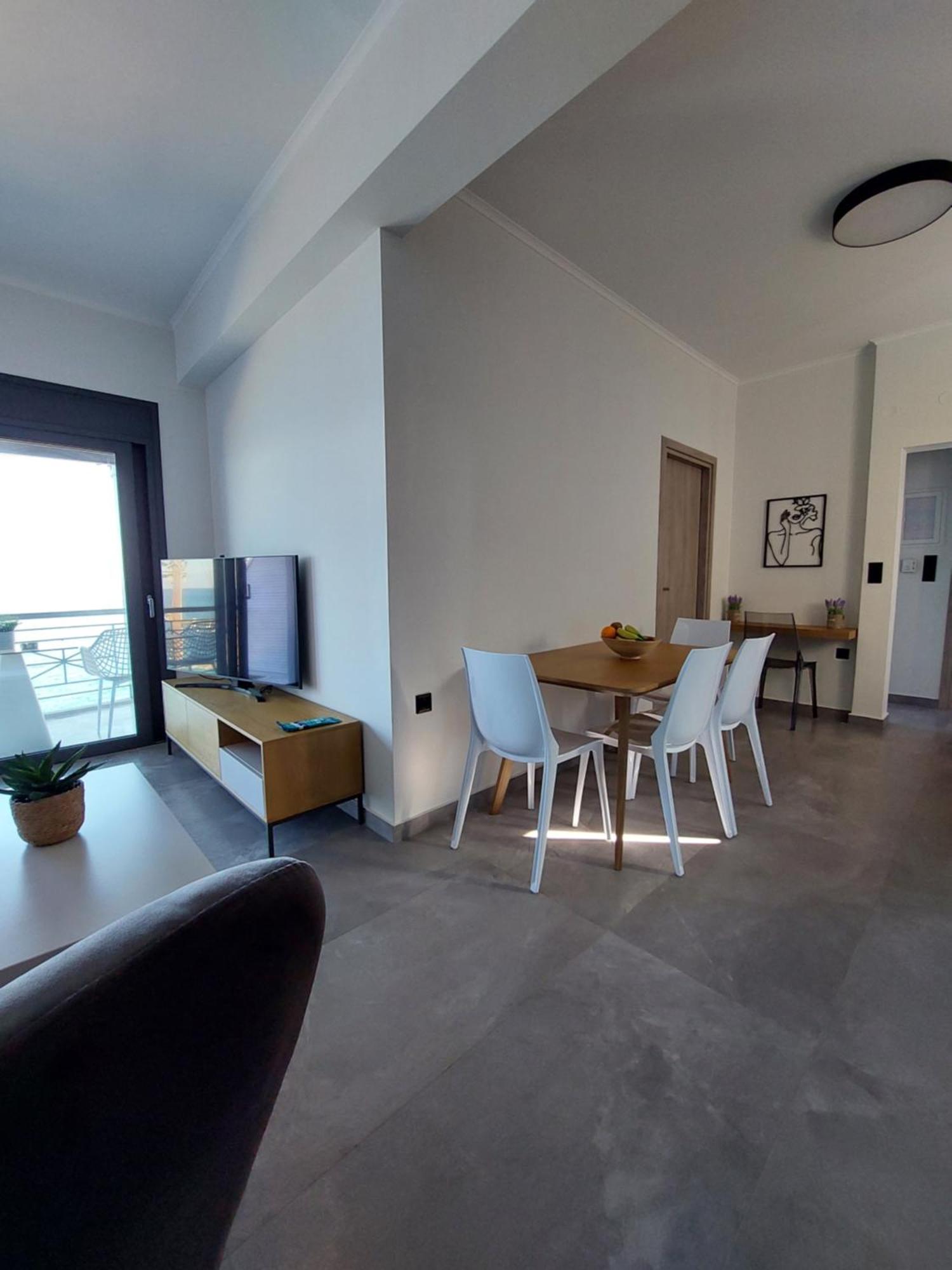Christellie Luxury Apartment Kiáton